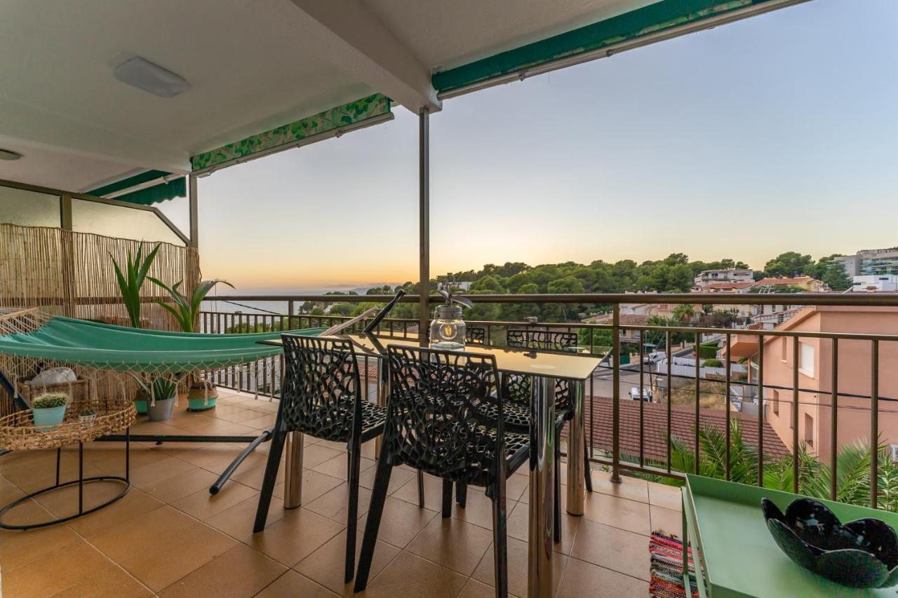 Beach Front Retro Hideaway In Salou Luaran gambar