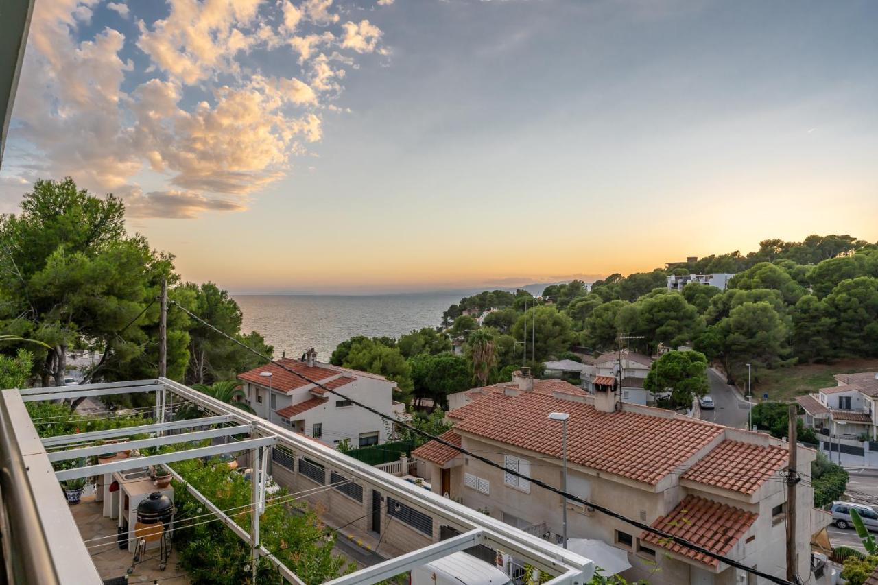 Beach Front Retro Hideaway In Salou Luaran gambar